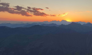 Gipfelsieg, Sonnenuntergang