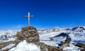 Skitour Gabesitten - Gipfelsieg, links Hochgall, rechts Degenhorn, Hochgrabe und Hohes Haus Skitour Gabesitten - Gipfelsieg, links Hochgall, rechts Degenhorn, Hochgrabe und Hohes Haus