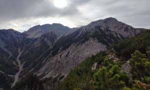 Bergtou Feuer am Bichl - Gipfelsieg, Blick zum Eggenkofel und Gedeindlspitze