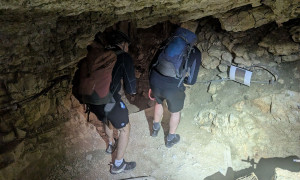Klettersteig Col dei Bos, Lagazuoi - Abstieg im Tunnel Klettersteig Col dei Bos, Lagazuoi - Abstieg im Tunnel