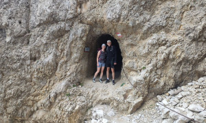 Klettersteig Col dei Bos, Lagazuoi - Abstieg im Tunnel Klettersteig Col dei Bos, Lagazuoi - Abstieg im Tunnel