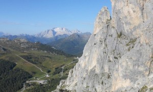 Klettersteig Col dei Bos - Blick zum Falzaregopass & Marmolata