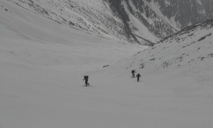 Skihochtour Schwarzenstein - Aufstieg endlose Flanke