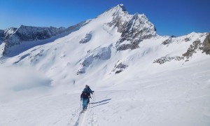 Skitour V. Hornspitze - Aufstieg mit Blick zum Turnerkamp