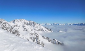 Skitour V. Hornspitze - Blick zum Schwarzenstein, im Hintergrund Großvenediger