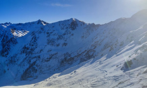 Skitour Spitzköfele - Gipfelgrat mit Blick zum Hochspitz und Reiterkarspitze Skitour Spitzköfele - Gipfelgrat mit Blick zum Hochspitz und Reiterkarspitze