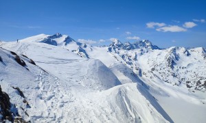 Skihochtour Köllkuppe - Gipfelsieg, mit Blick zur Cevedale, Zufallspitze, Königsspitze, Zebru und Ortler