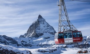 Skihochtour Breithorn - Pendelbahn Matterhorn glacier paradise Skihochtour Breithorn - Pendelbahn Matterhorn glacier paradise