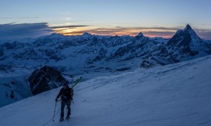 Skihochtour Breithorn - Sonnenuntergangstour Skihochtour Breithorn - Sonnenuntergangstour