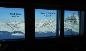 Skihochtour Breithorn - Ausblick beim Frühstückstisch Skihochtour Breithorn - Ausblick beim Frühstückstisch