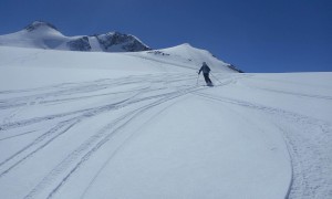 Skitour Zuckerhütl - Abfahrt über den Sulzenauferner