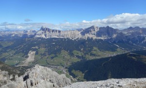 Bergtour Sassongher - mit Blick zur Heiligkreuzkofelgruppe