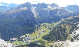 Bergtour Sassongher - Blick zum Sellastock, Kolfuschg und Grödner Joch
