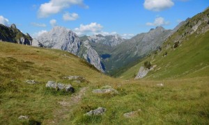 Etappe 2 - Blick Richtung Hochweißstein und Öfnerjoch