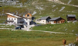 Kombination Neunerspitze - Lavarellahütte