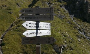 Wilde Kreuzspitze - Wegweiser