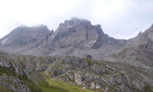Klettersteig Seekofel - Blick zur Karlsbaderhütte und Seekofel