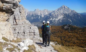 Bergtour Monte Pelmo - Rückweg Ball-Band mit Blick nach San Vito di Cadore mit Antelao