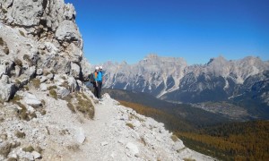 Bergtour Monte Pelmo - Rückweg Ball-Band mit Blick zum Punta Sorapiss und San Vito di Cadore