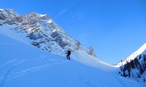 Skitour Großer Rosskopf - Blick zum Weißlahnsattel