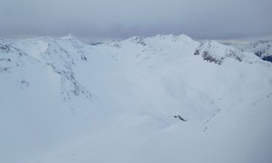 Skitour Hinterbergkofel - links Regelspitze, rechts Rote Wand