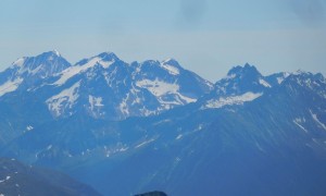 Bergtour Wurmaulspitze - Blick zum Hochgall, Schneebiger Nock, Magerstein, Fensterkofel und Schwarze Wand