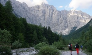 Klettersteig Triglav - Blick zum Gipfel und in die Nordwand mit 1500Hm