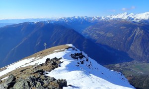 Bergtour Bloßberg - Blick rechts unten nach Mühlen in Taufers