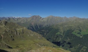 Bergtour Kreuzspitze - Blick zur Venedigergruppe, Rote, Weiße und Storfenspitze sowie Degenhorn