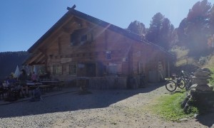 Bergtour Latzfonser Kreuz - bei der Jochalm, Käserei