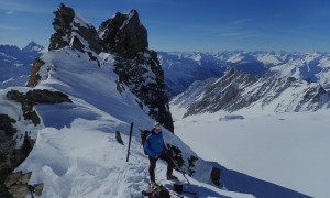 Skihochtour Burgwartscharte - in der Scharte