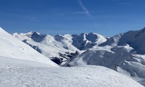 Skihochtour Burgwartscharte - Blick zu Hocharn und Sonnblick