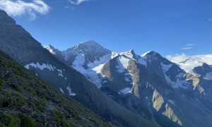 Hochtour Hoher Tenn - Blick zum Wiesbachhorn, Bratschenkopf und Klockerin