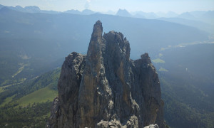 Klettersteig Arzalpenturm - beim Ausstieg, Rückblick zum Arzalpenturm Klettersteig Arzalpenturm - beim Ausstieg, Rückblick zum Arzalpenturm