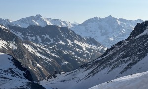 Skihochtour Hochgall - Riepenscharte, Blick zur Barmerhütte