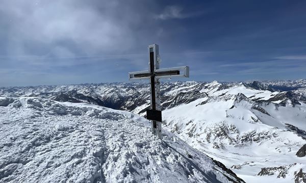 Tourbild - Skihochtour Venedigerkrone - Hohes Aderl, Großvenediger, Rainerhorn, Schwarze Wand und Hoher Zaun (Osttirol)