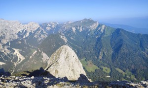Bergtour Herrstein - Gipfelsieg, Blick zum Herrsteinturm