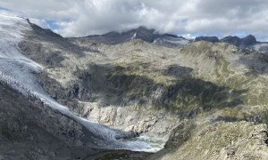 Bergtour Wildenkogel - Abstieg mit Blick zum Gletscherbruch