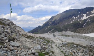 Bergtour Tauernkogel - Abstieg, bei der St. Pöltner Hütte mit Tauernkreuz