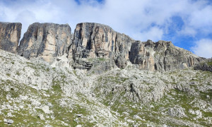 Klettersteig Boeseekofel - Zustieg, Blick zum Klettersteig