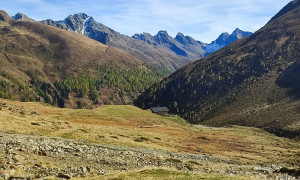 Bergtour Großes Degenhorn - Abstieg bei der Heinkaralm mit Blick zum Regenstein, Arnhörner und Rappler Bergtour Großes Degenhorn - Abstieg bei der Heinkaralm mit Blick zum Regenstein, Arnhörner und Rappler
