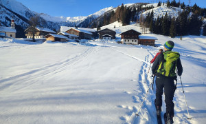 Skitour Schwalbenkofel - Aufstieg bei Raut