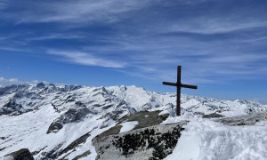 Skihochtour Stubacher Sonnblick - Gipfelsieg, Blick zum Venediger Skihochtour Stubacher Sonnblick - Gipfelsieg, Blick zum Venediger