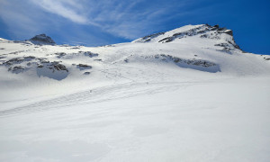 Skihochtour Stubacher Sonnblick - Abfahrt, Rückblick Granatspitze und Stubacher Sonnblick Skihochtour Stubacher Sonnblick - Abfahrt, Rückblick Granatspitze und Stubacher Sonnblick