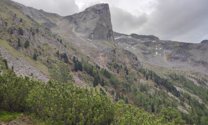 Bergtour Großes Reißeck - bei der unteren Mooshütte mit Blick zur Grübelwand Bergtour Großes Reißeck - bei der unteren Mooshütte mit Blick zur Grübelwand