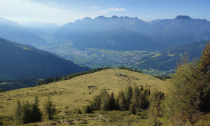 Bergtour Schleinitz - Aufstieg, Rückblick ins Lienzer Becken Bergtour Schleinitz - Aufstieg, Rückblick ins Lienzer Becken