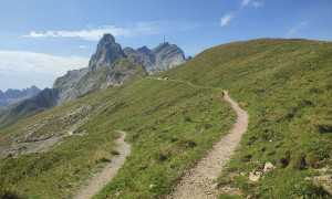 Bergtour Säntis - bei der Rotsteinhütte mit Rückblick Säntis