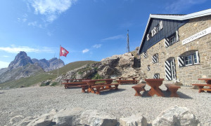 Bergtour Säntis - bei der Rotsteinhütte mit Rückblick Säntis