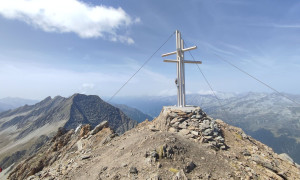 Bike-Bergtour Merbspitze - Gipfelsieg, Blick zur Gabelspitze